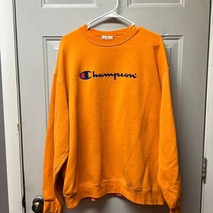 Champion crew neck, size xl